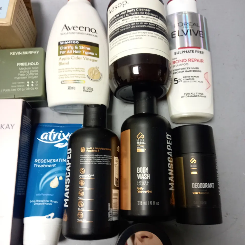 LOT OF APPROXIMATELY 20 ASSORTED HEALTH AND BEAUTY ITEMS TO INCLUDE FIRST HAND TEXTURING PASTE, VIVISCAL SHAMPOO AND AESOP GERANIUM BODY CLEANSER