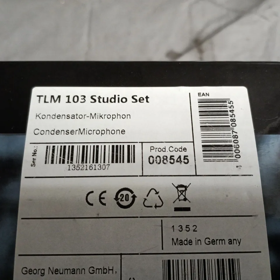 NEUMANN TLM 103 STUDIO SET CONDENSER MICROPHONE WITH SHOCK MOUNT