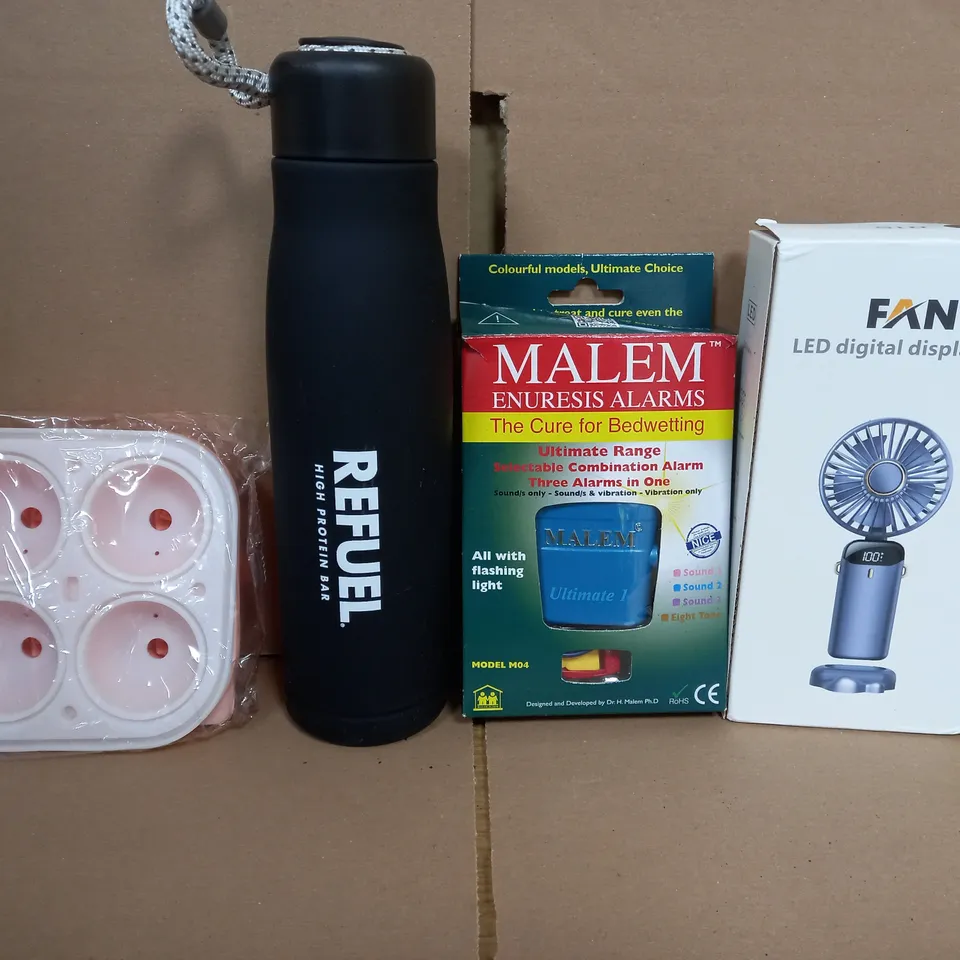 BOX OF APPROXIMATELY 10 ASSORTED ITEMS TO INCLUDE - ICE TRAY , REFUEL BOTTLE , LED DIGITAL DISPLAY FAN ETC