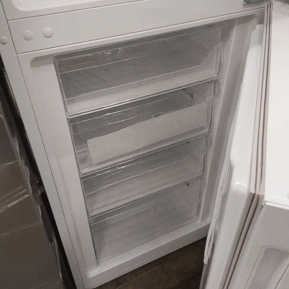 BOSCH KGN27NWEAG/01 FROST-FREE 50/50 FRIDGE FREEZER - WHITE
