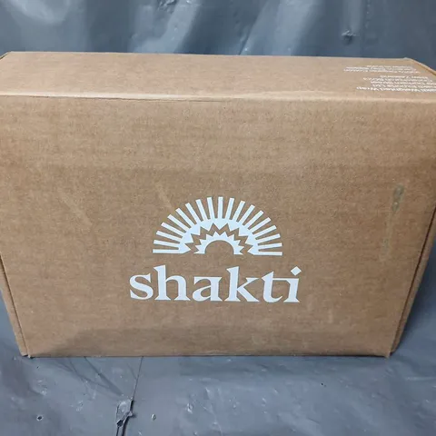 BOXED SHAKTI WEIGHTED WRAP IN BLACK