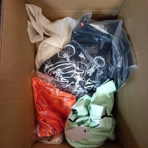 MEDIUM BOX OF ASSORTED CLOTHING ITEMS IN VARIOUS SIZES AND COLOURS