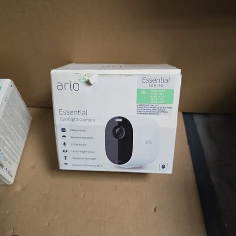 ARLO ESSENTIAL SPOTLIGHT CAMERA – WIRE-FREE SECURITY CAMERA