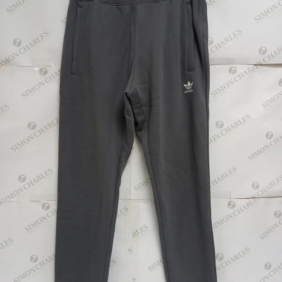ADIDAS JOGGERS IN GREY - UK MEDIUM
