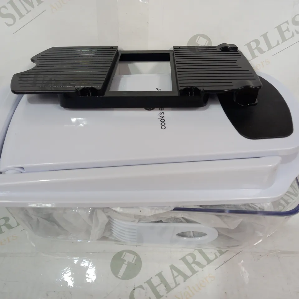 COOK'S ESSENTIALS CHOPPER 8 SLICE & DICE BLADES