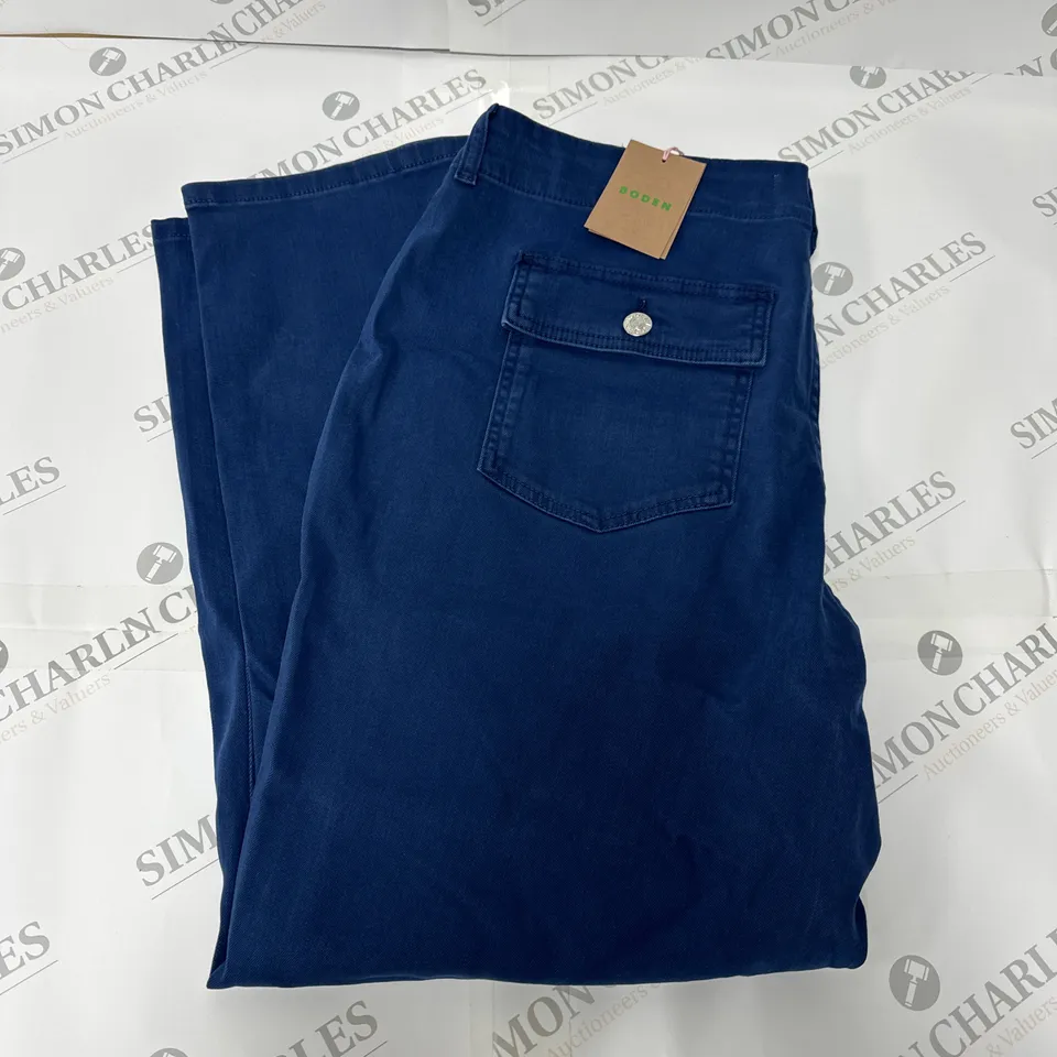 BODEN DENIM JEANS IN DARK BLUE SIZE 16