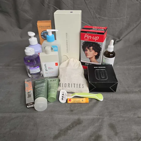 APPROXIMATELY 20 ASSORTED HEALTH & BEAUTY PRODUCTS TO INCLUDE - NURSEN HAND WASH - L'OCCITANE HAND BALM - CERAVE SMOOTHING CLEANSER - ETC
