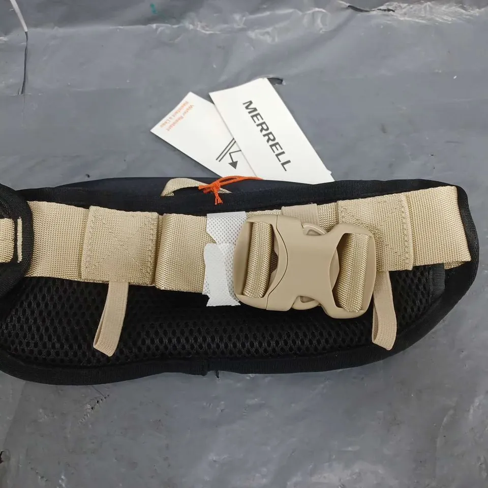 MERRELL SWEATY BETTY WATER RESISTANT BUM BAG UNISEX