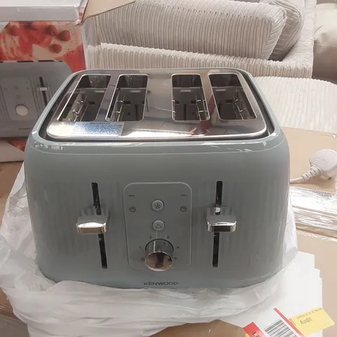BOXED KENWOOD DAWN 4 SLICE TOASTER 