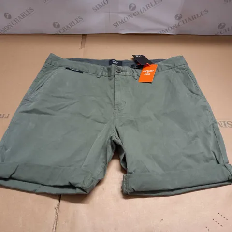 SUPERDRY STUDIOS CORE CHINO SHORT SIZE 36"