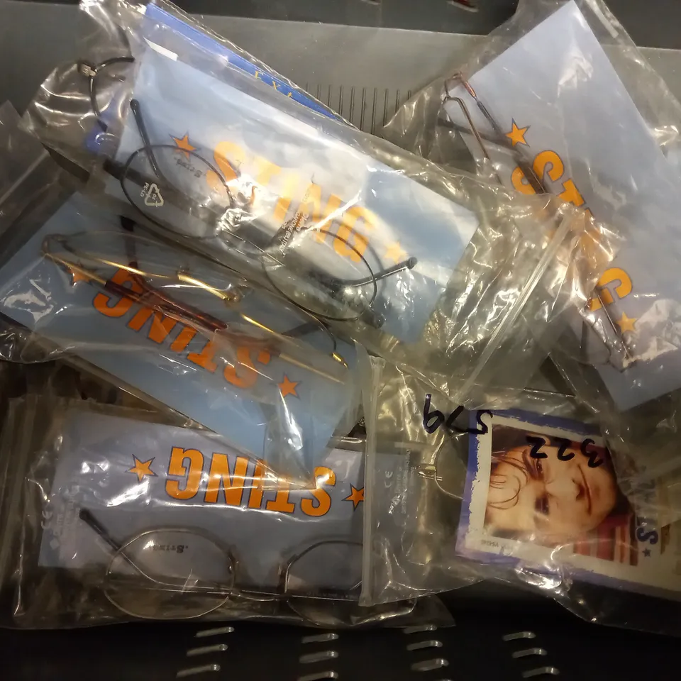 APPROXIMATELY 10 ASSORTED DE RIGO STING GLASSES TO INCLUDE MODELS 6199, 4321, 4414, 4314 ETC. 