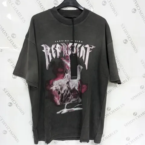 REPRESENT TAKE ME HIGHER T-SHIRT IN VINTAGE GREY - S