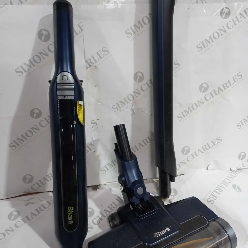 BOXED SHARK WANDVAC SYSTEM 2-IN-1 CORDLESS VACUUM
