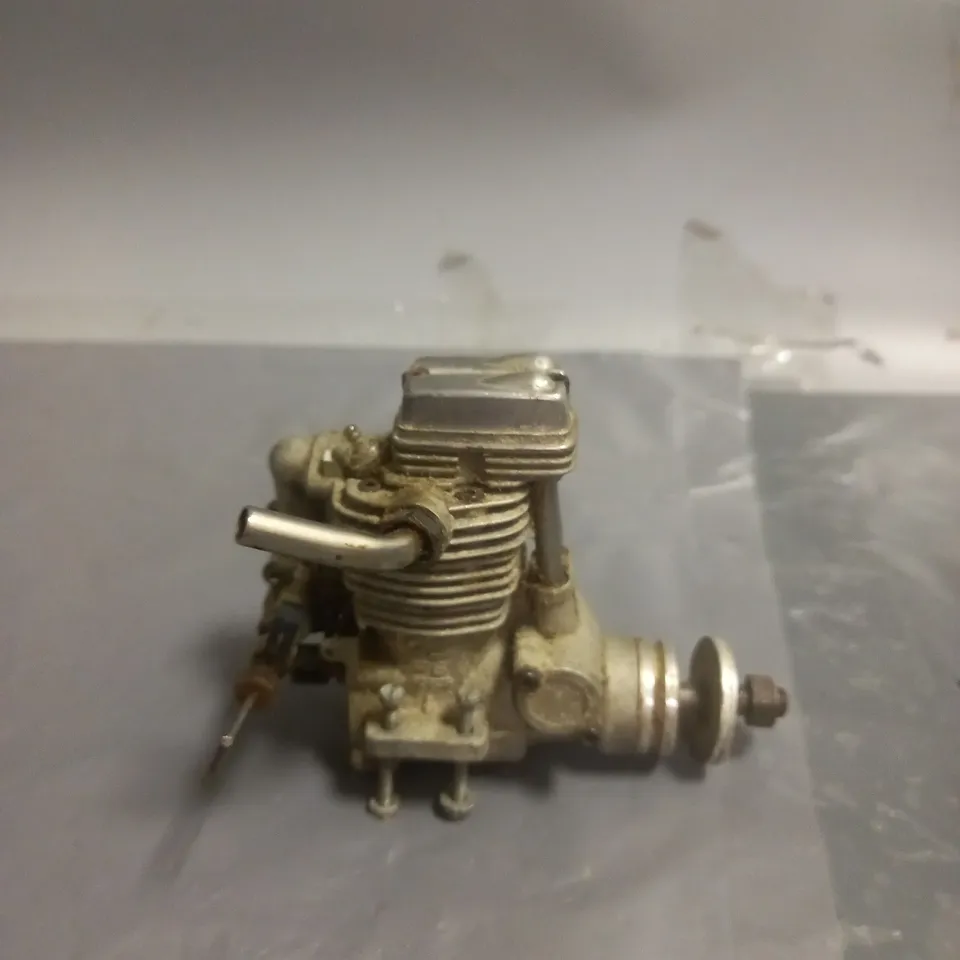 FS 21 RC PETROL ENGINE 