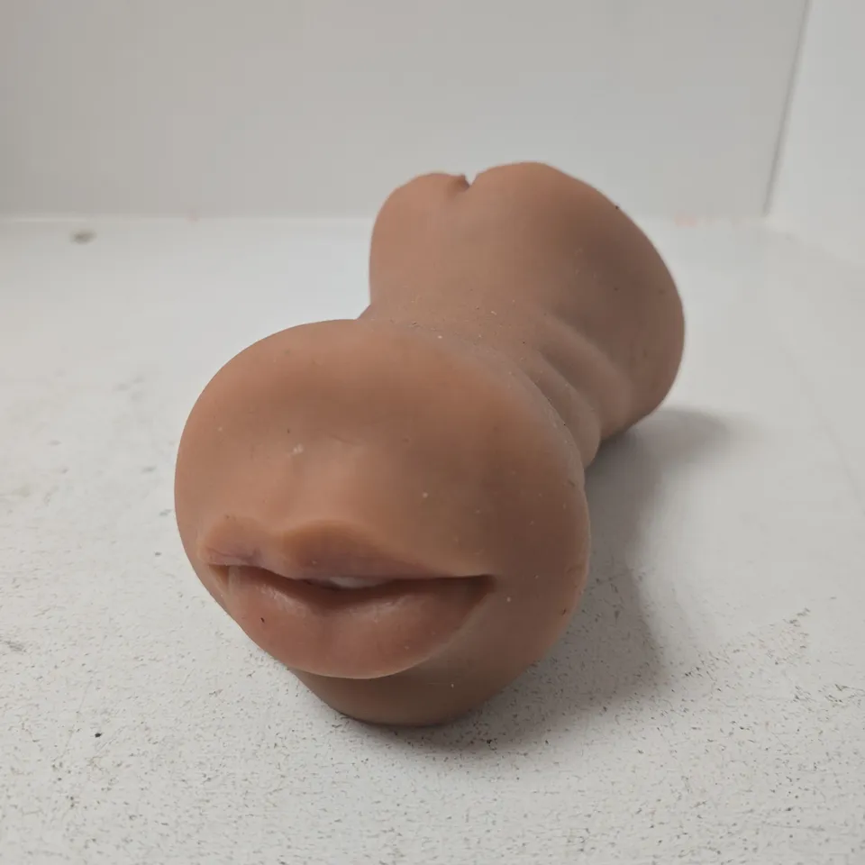 FLESH-TONED SILICONE SEX TOY (DOUBLE-ENDED)