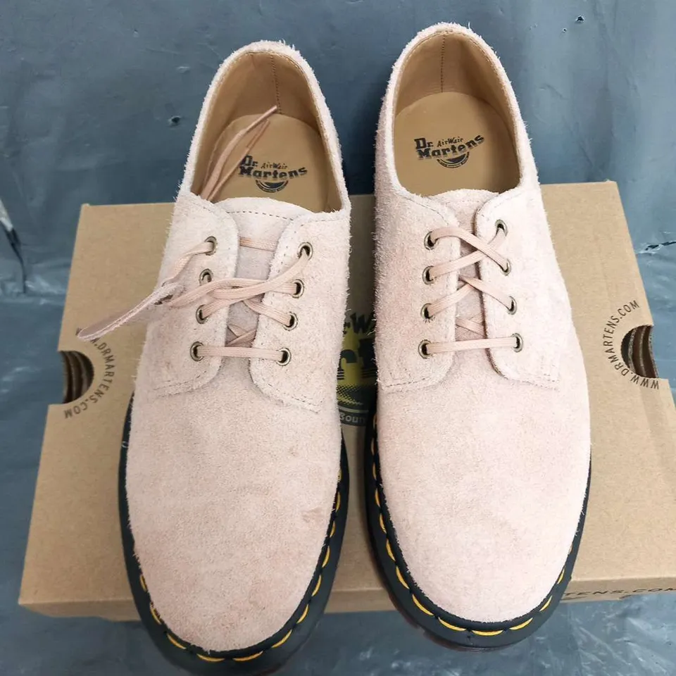 BOXED DR MARTENS AIR WAIR SMITHS PEACH BEIGE DESERT OASIS SUEDE SIZE 5