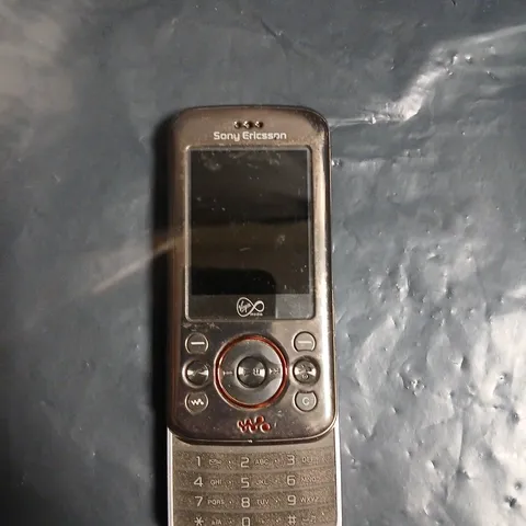 SONY ERICSSON WALKMAN MOBILE PHONE