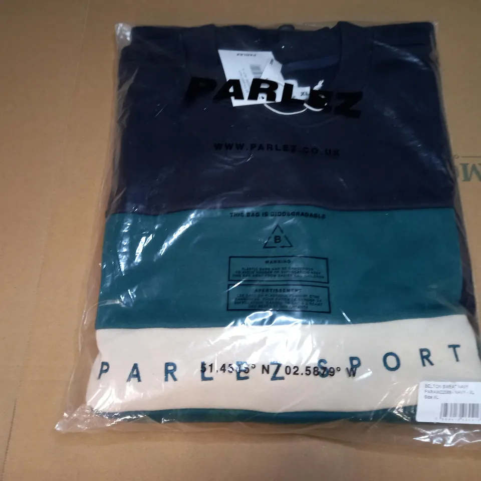 PARLEZ SPORT BELTON SWEATSHIRT IN GREEN/CREAM/NAVY - XL