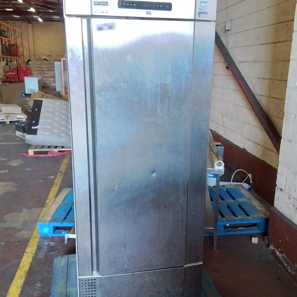 LARGE COMMERCIAL GRAM SINGLE DOOR FRIDGE 