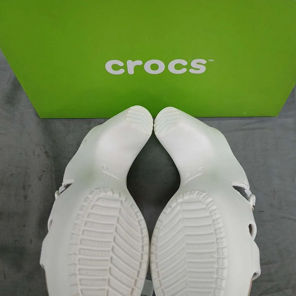 CROCS CYPRUS V HEEL W SANDALS – WHITE, UK 7