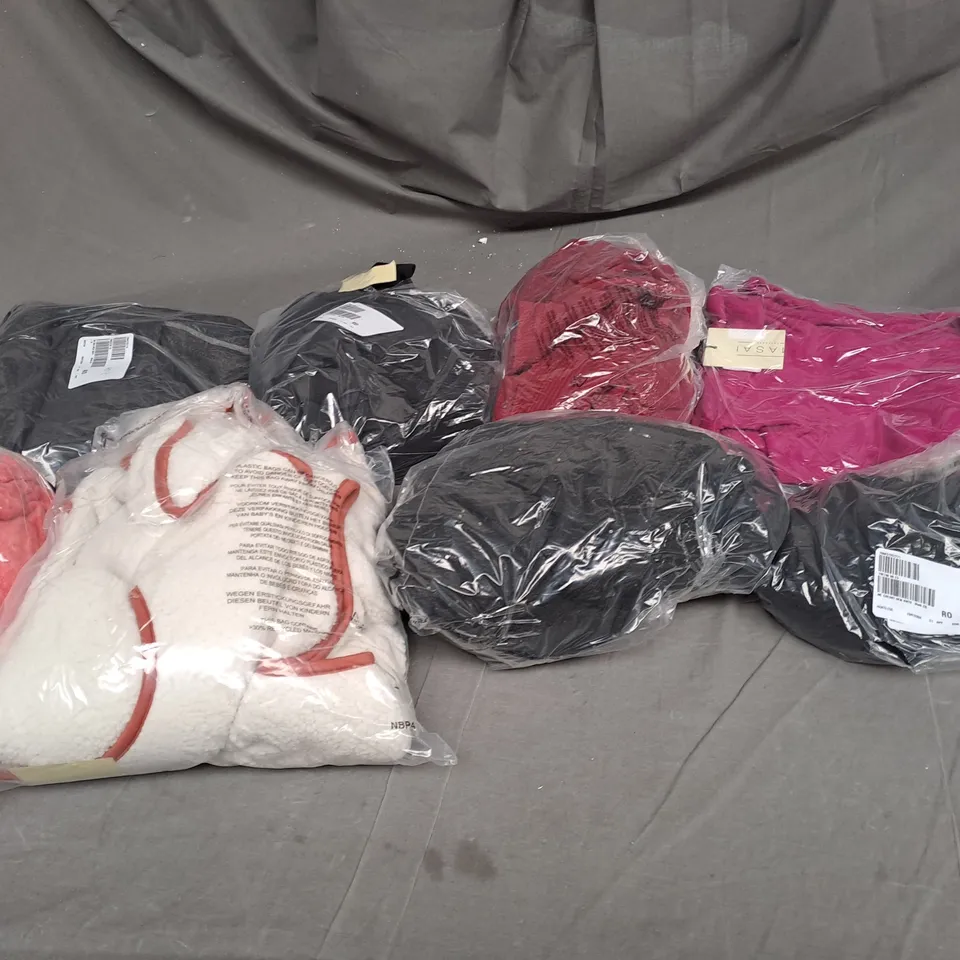 BOX OF ASSORTED CLOTHING ITEMS TOO INCLUDE COATS , TOPS, AND TROUSERS   ETC. 