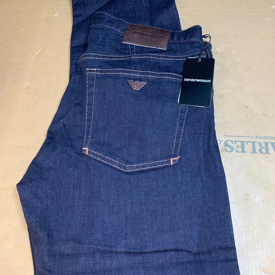 EMPORIO ARMANI STRAIGHT CUT DENIM JEANS SIZE W32