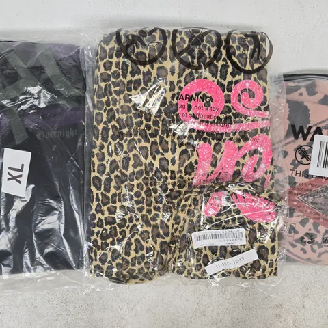APPROXIMATELY 20 ASSORTED CLOTHING AND FASHION PRODUCTS IN VARIOUS STYLES AND SIZES - COLLECTION ONLY