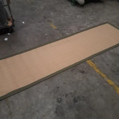 QUALITY DESIGNER AREA RUG APPROXIMATELY 80×300CM