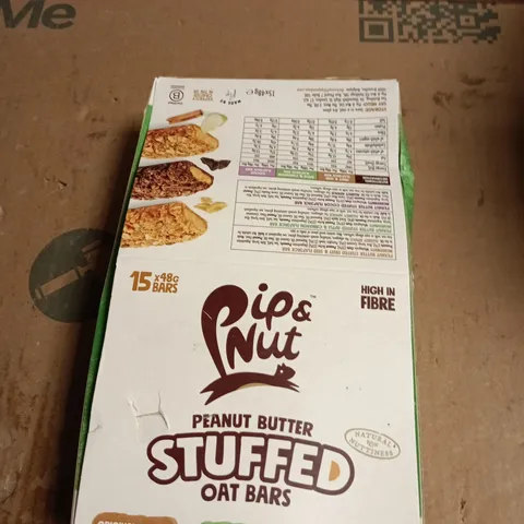 APPROXIMATELY 14 ASSORTED FOOD & DRINK ITEMS INCLUDING STUFFED OAT BARS , JUST BEE HONEY AND ACTAGAIN DAILY 