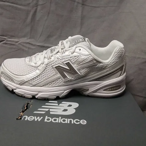 NEW BALANCE U740WM2 MEN'S RUNNING SHOES - WHITE/SILVER (US 6.5, D)