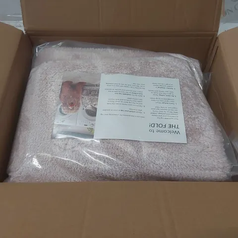 BOXED ADONIAH MACHINE WOMEN / POWER LOOMED PINK RUG - 3 x 5'