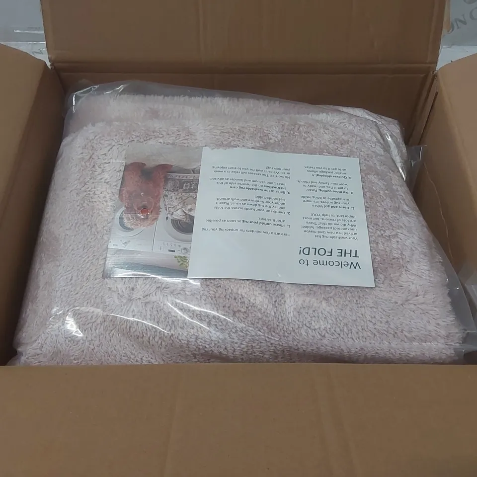 BOXED ADONIAH MACHINE WOMEN / POWER LOOMED PINK RUG - 3 x 5'