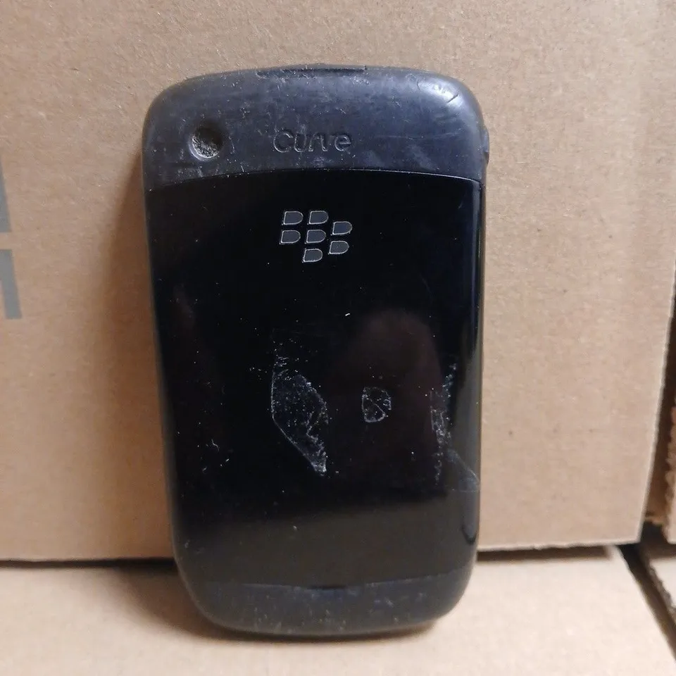 BLACKBERRY CURVE SMARTPHONE 