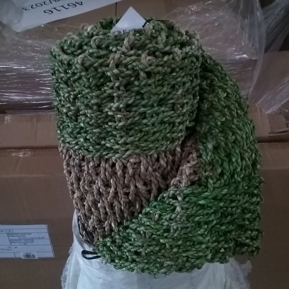 BRAND NEW BOXED FLYING ELEPHANTS SMALL WOVEN RUG