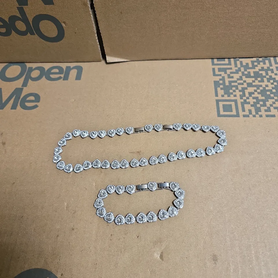 CUTEBITZ JEWELLERY SET OF 2, BRACELET/NECKLACE IN BOXES