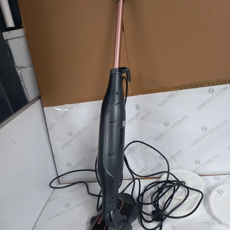 SHARK STEM & SCRUB - AUTOMATIC STEAM MOP