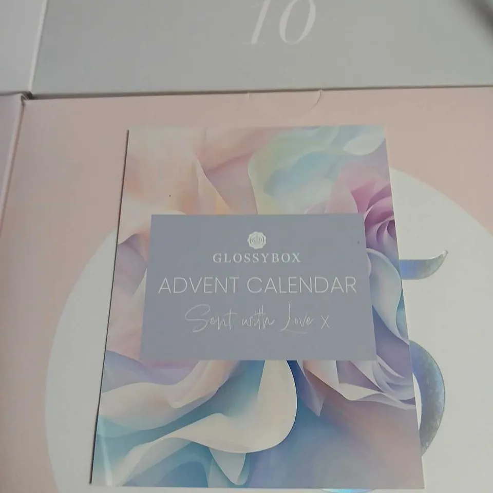 GLOSSYBOX ADVENT CALENDAR – 25 DAY BEAUTY COUNTDOWN