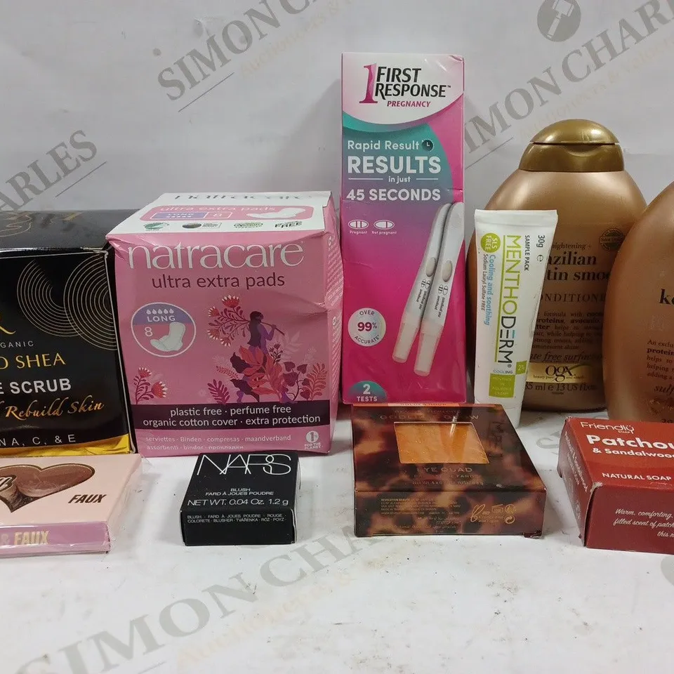 BOX OF APPROX 10 ASSORTED BEAUTY PRODUCTS TO INCLUDE NARS BLUSH #ORGASM, FRIENDLY NATURAL SOAP, PREGNANCY TESTS, ETC 