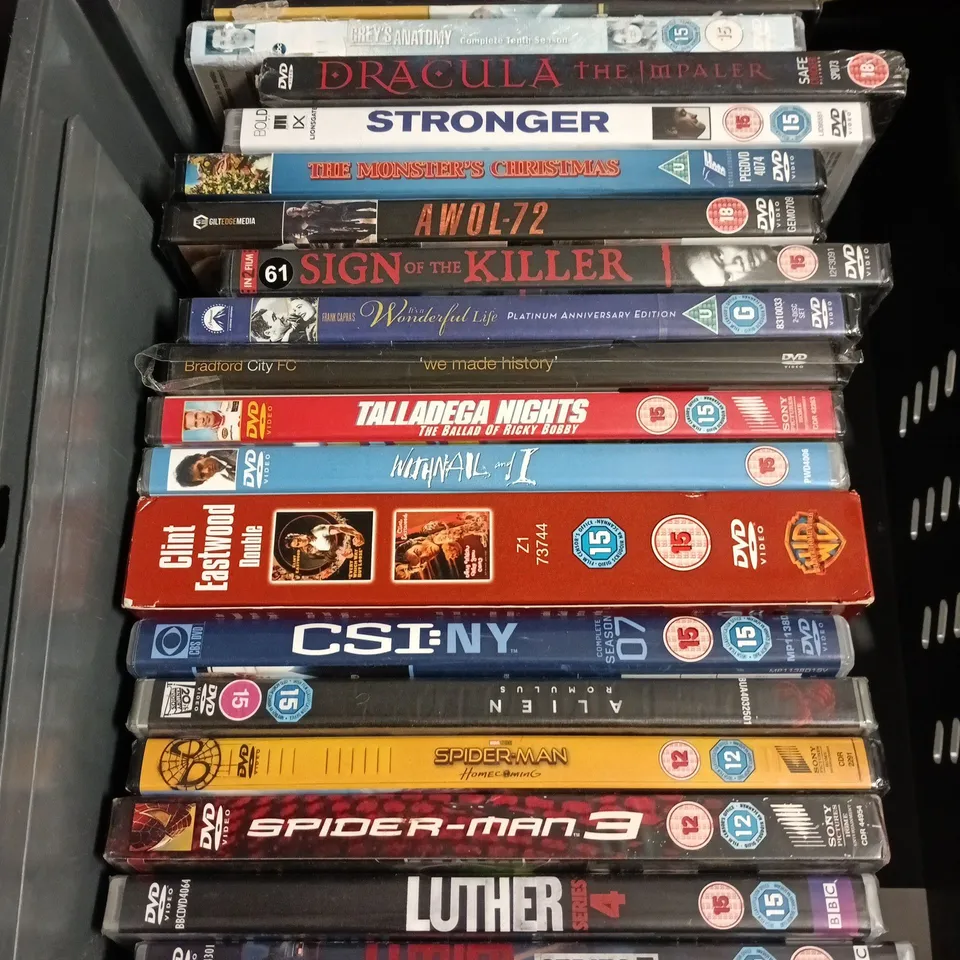 APPROXIMATELY 20 ASSORTED DVD SERIES BOX SETS & MOVIES TO INCLUDE LUTHER, SPIDER-MAN, BENIDORM ETC 