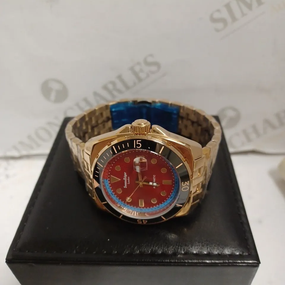 BOXED SWAN AND EDGAR ESSENTIAL WATCH - STAINLESS STEEL - AUTOMATIC - MAGNIFIED DATE - WATER RESISTANT 3 ATM. 
