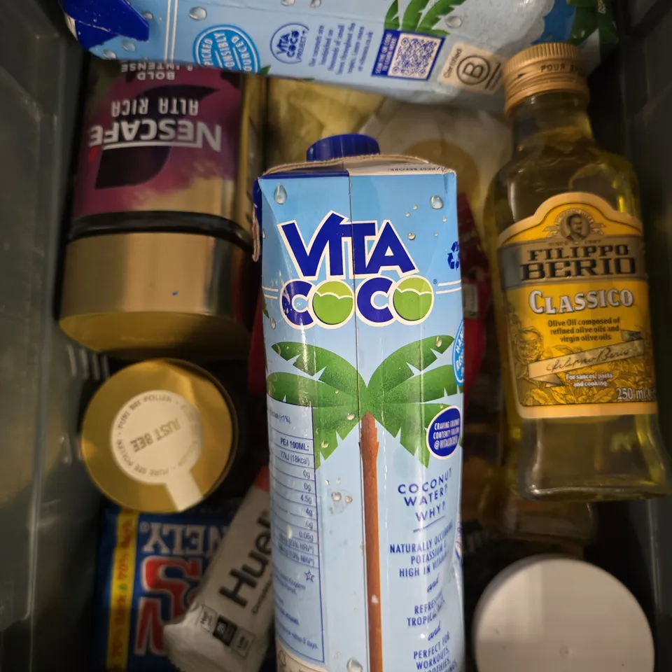 APPROXIMATELY 10 ASSORTED FOOD/DRINK PRODUCTS TO INCLUDE TONY'S CHOCOLATE, NESCAFE, VITA WATER ETC 