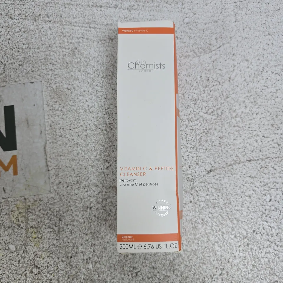 SKINCHEMISTS LONDON VITAMIN C & PEPTIDE CLEANSER 200ML