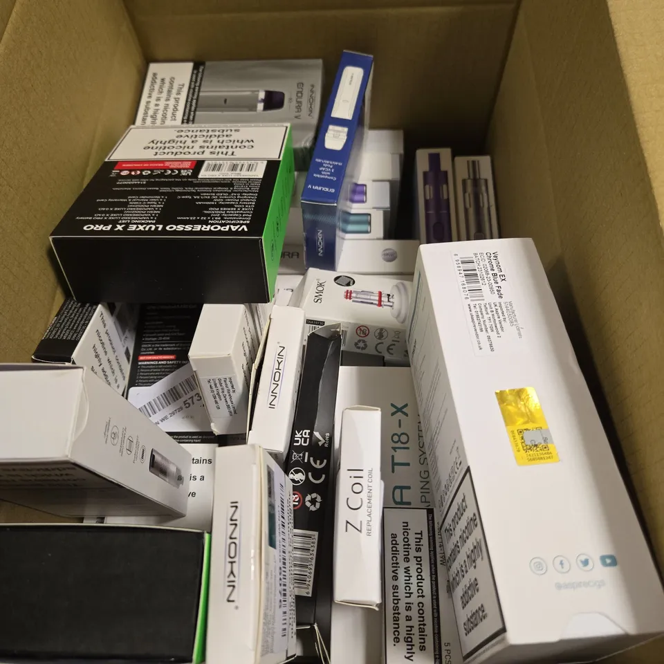 APPROXIMATELY 20 VAPES & E-CIGARETTES TO INCLUDE VAPORESSO, INNOKIN, ASPIRE ETC 