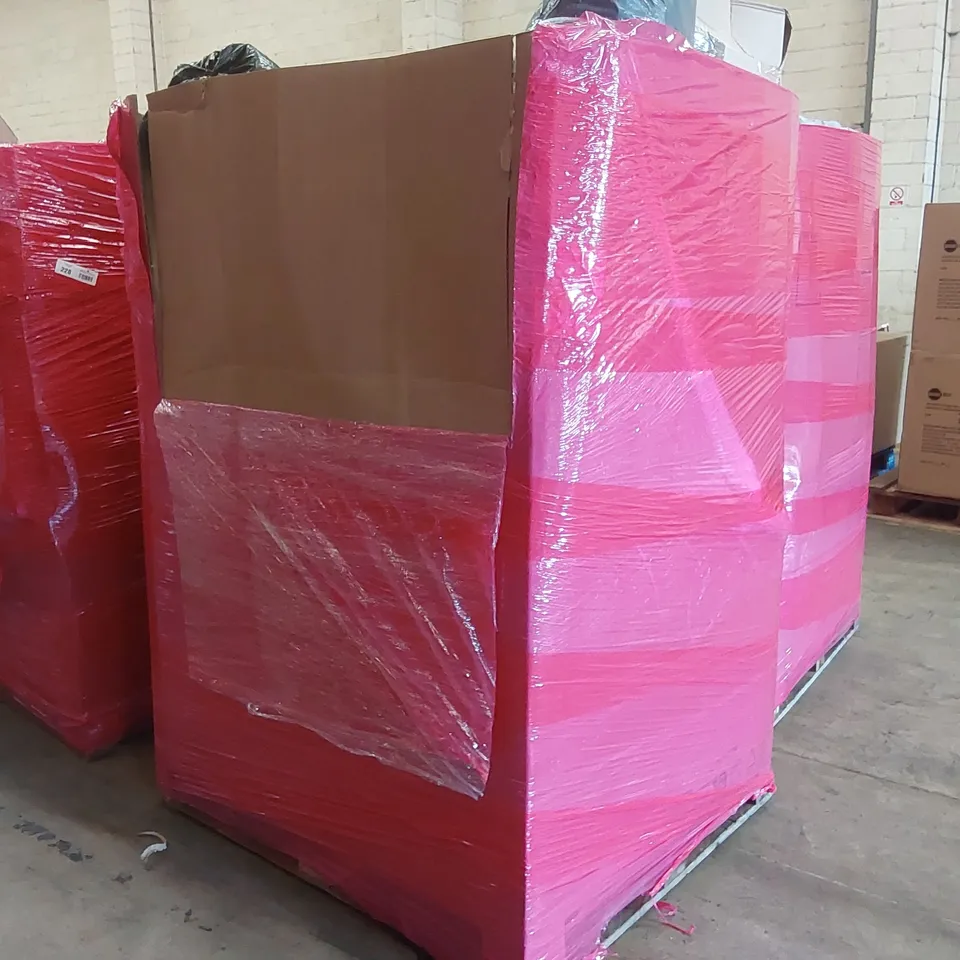 PALLET OF ASSORTED ITEMS INCLUDING: RETRACTABLE SAFETY GATE, RUGS, ARTIFICIAL PLANTS, VINYL WALL DECALS ECT