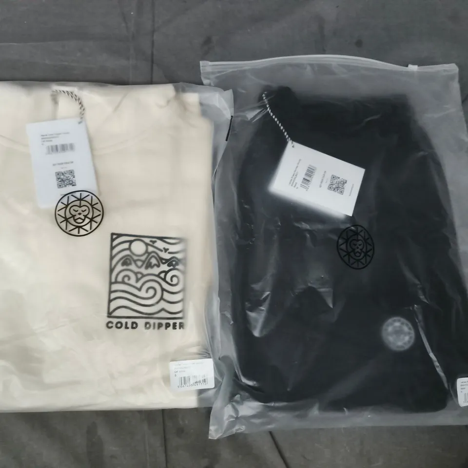 BOX OF APPROXIMATELY 12 ASSORTED BRASS MONKEY CLOTHING ITEMS TO INCLUDE HOODIES AND SHORTS IN VARIOUS COLOURS AND SIZES