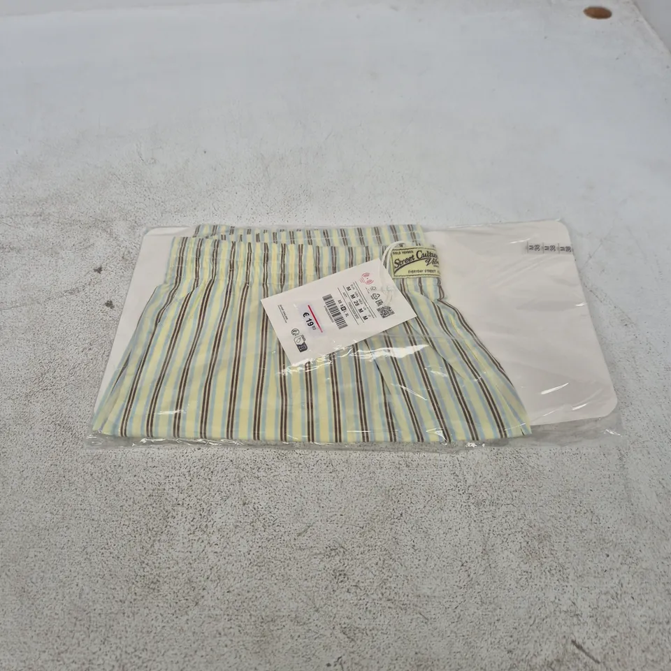 MEN'S STRIPED SHORTS – SIZE M (STREET CULTURE LABEL)