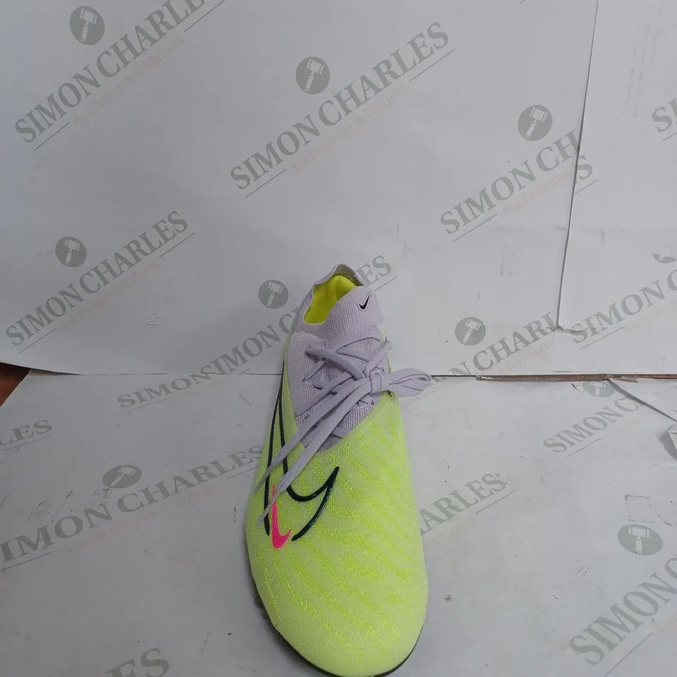 NIKE PHANTOM GX GRIP KNIT IN BRIGHT GREEN & WHITE - UK 10.5