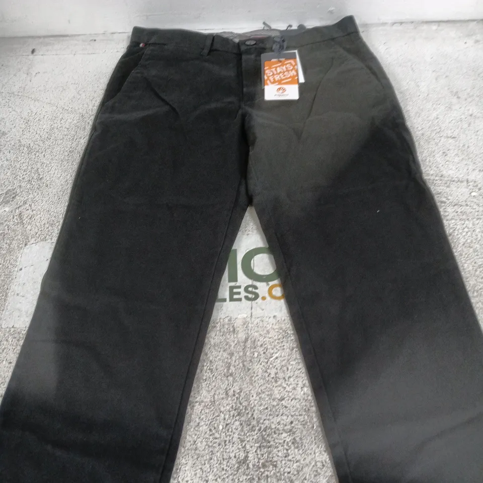 TOMMY HILFIGER SLIM FIT CHINO TROUSERS – THFLEX 1985 CHINO, BLACK, UK 29W X 34L