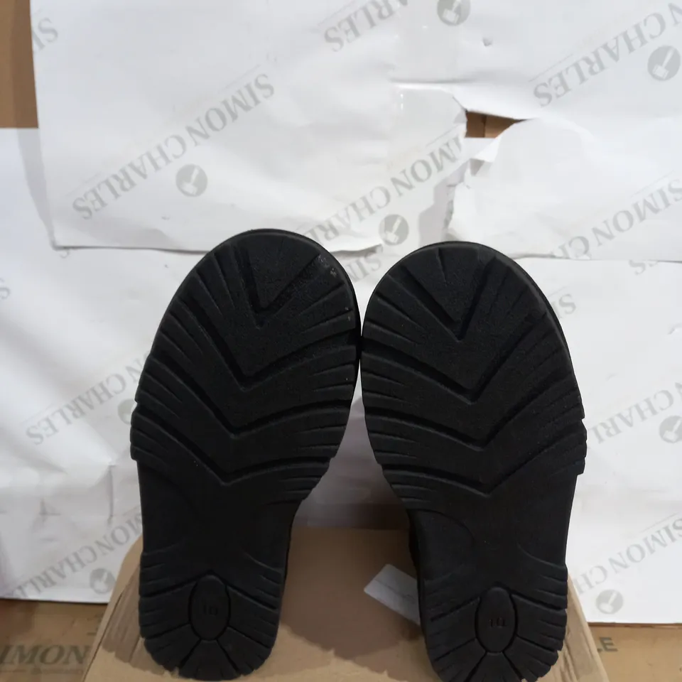 ASOS DESIGN SLIPPERS BOOT IN BLACK SIZE 11