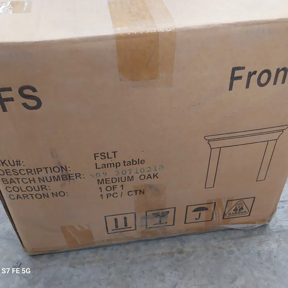 BRAND NEW BOXED DESIGNER LAMP TABLE MEDIUM OAK 330 × 400 × 400mm